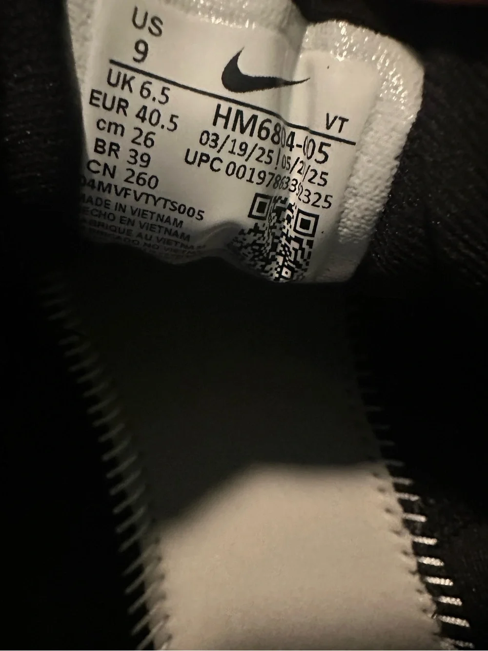 Nike Black and White ZoomX Vomero 18 Running Shoes
